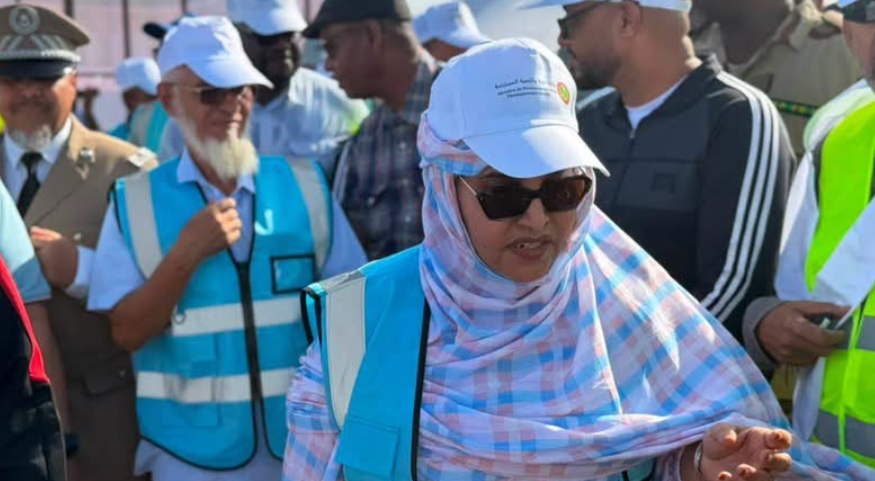 موريتانيا تطلق حملة لتنظيف 30 كيلومترا من ساحل نواكشوط