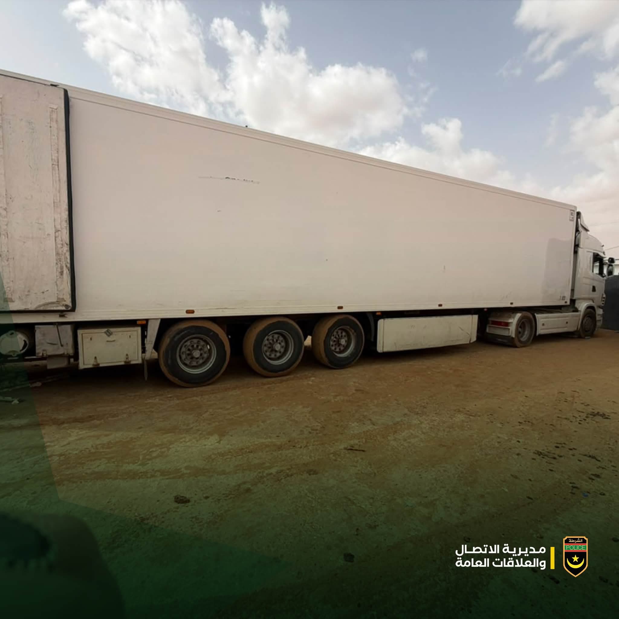 إحباط تهريب 230 كيلوغراما من الحشيش مخبأة داخل شاحنة