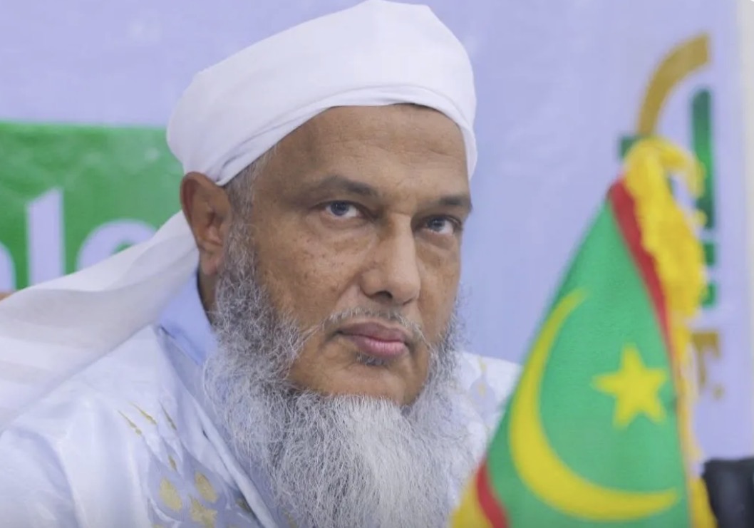 ولد الددو على رأس مستقبلي نشطاء أسطول الصمود بمطار اسطنبول