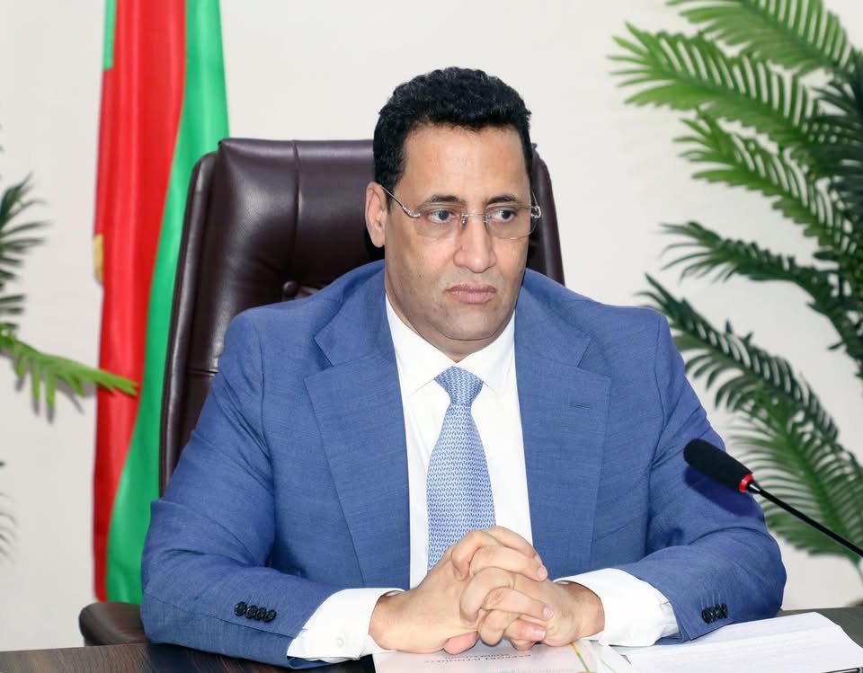 الوزير الأول يعلن افتتاح داخليات جديدة للطلاب في كيفة وأربع مدن أخرى